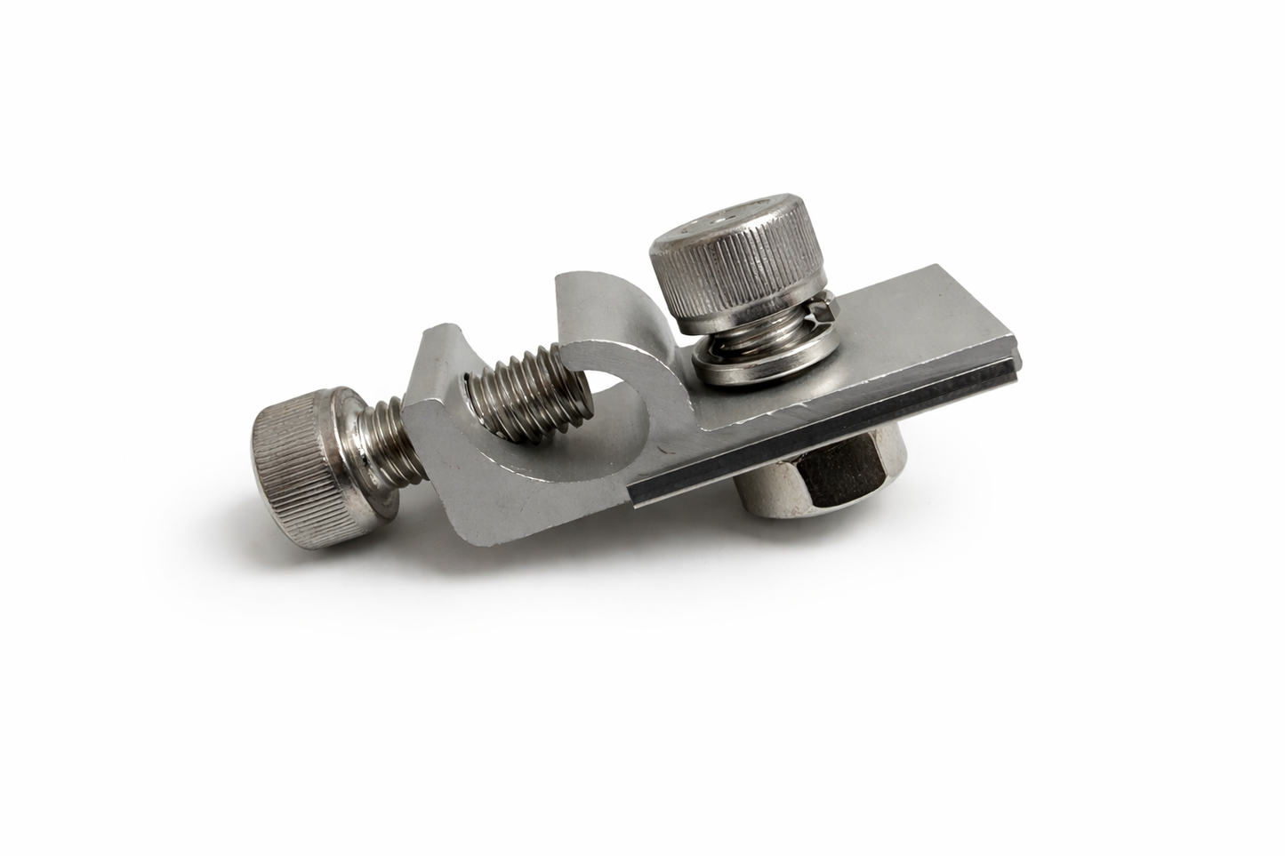 Erdungsklemme für Profil mit M8 Nut